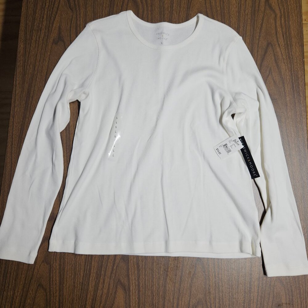 womens long sleeve tee